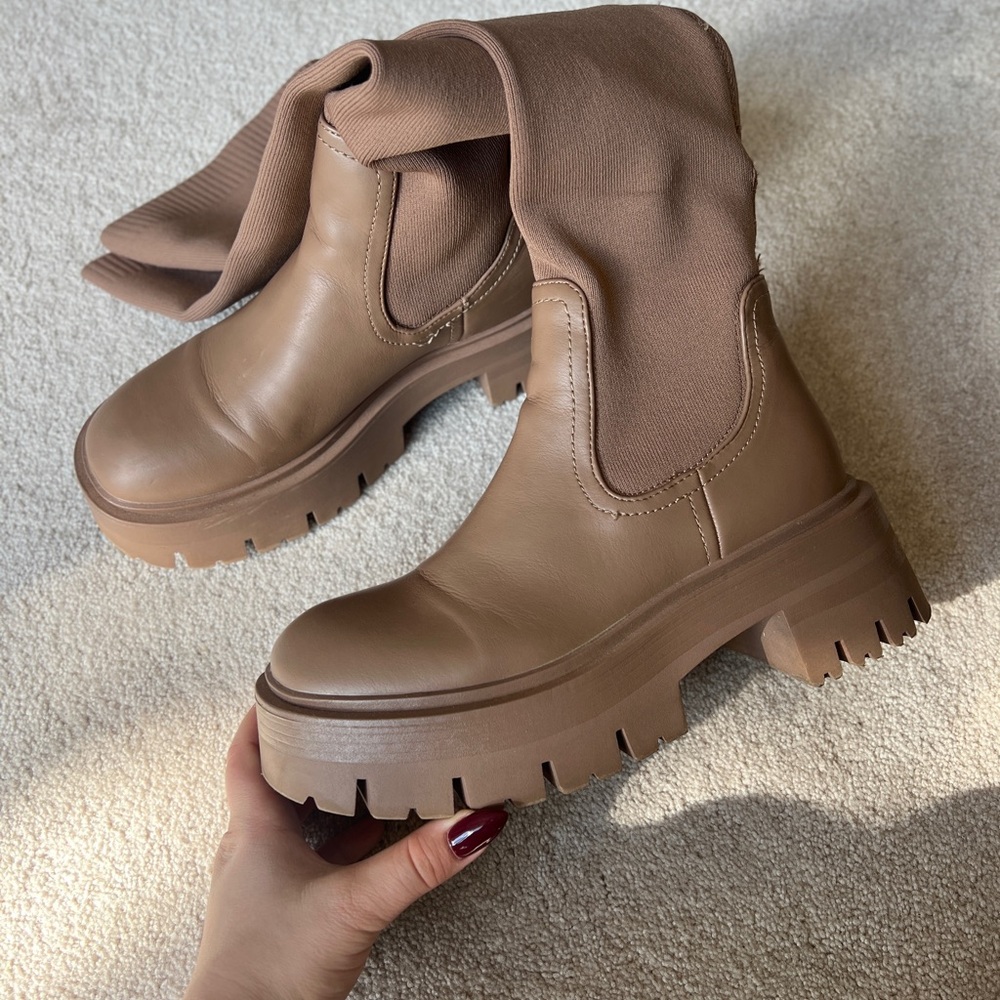 Stylish Tan over the knee Boots